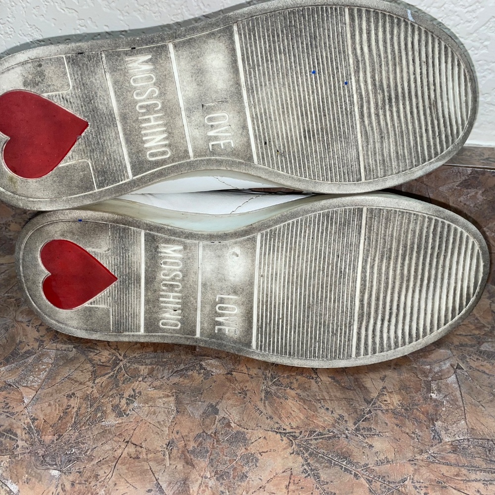 Love Moschino Women's White and Red embellished Trainers size 8 - Picture 5 of 7